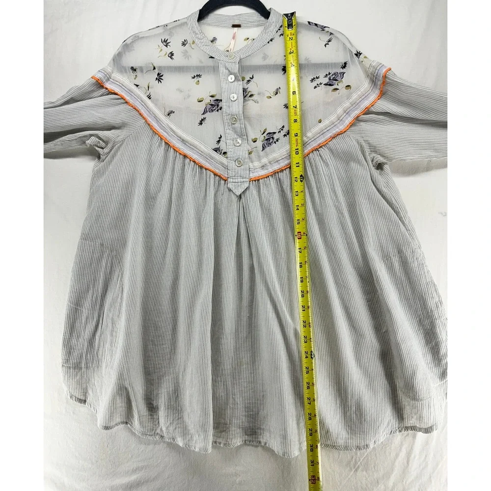 Free People Striped Floral Sheer Yoke Tunic Blouse Gray White Small FLAWED